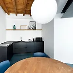 Apartment Sg9 *