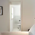 Sg9 Apartment