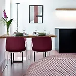 Sg9 Apartment *