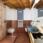 Sg9 Apartment