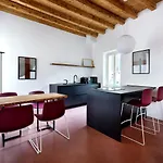 Apartment Sg9 *